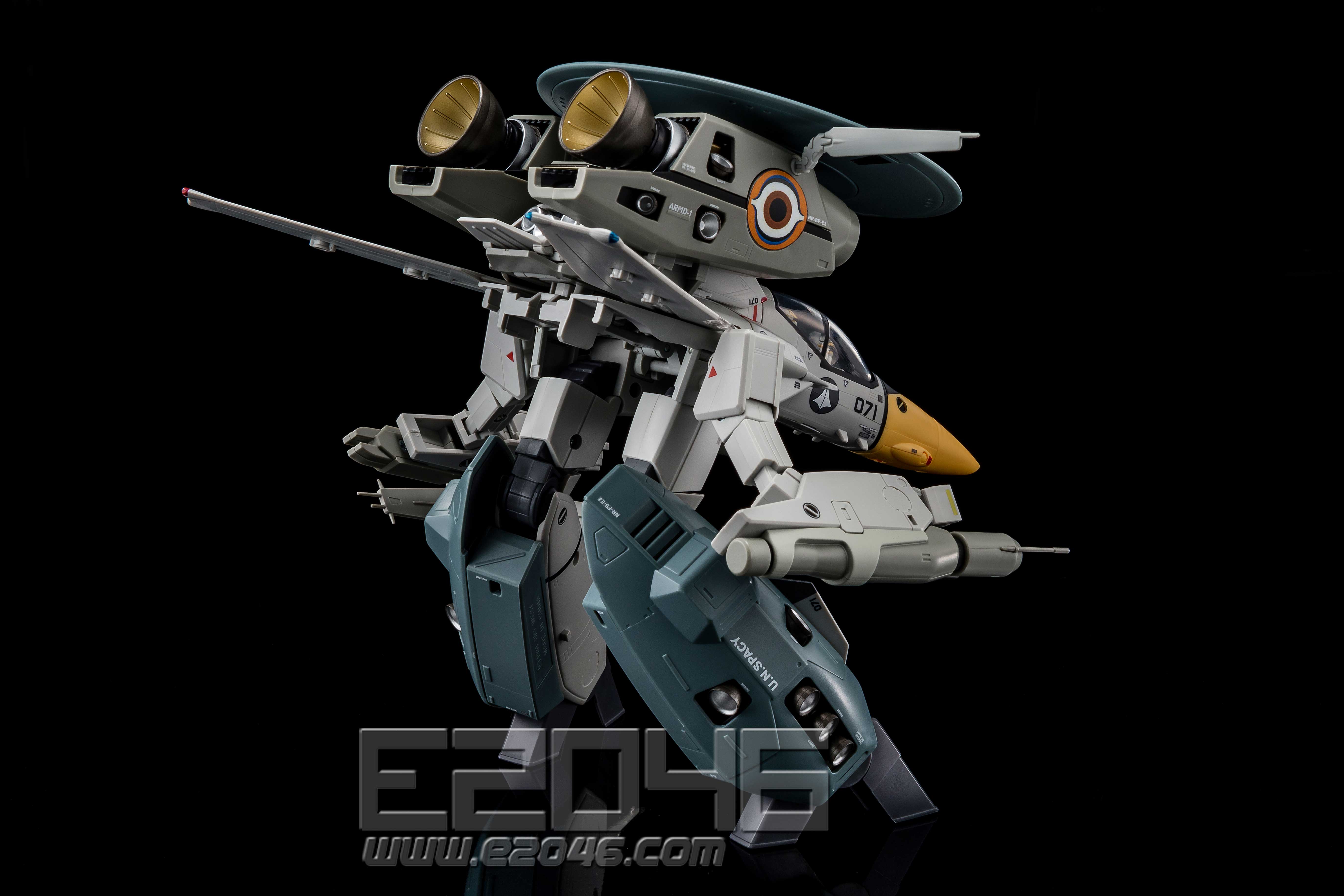 E46 Com Ve 1 Elintseeker Pvc Macross Pv8608