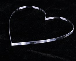 AC2283  L12 Transparent Heart-Shaped Acrylic Display Base