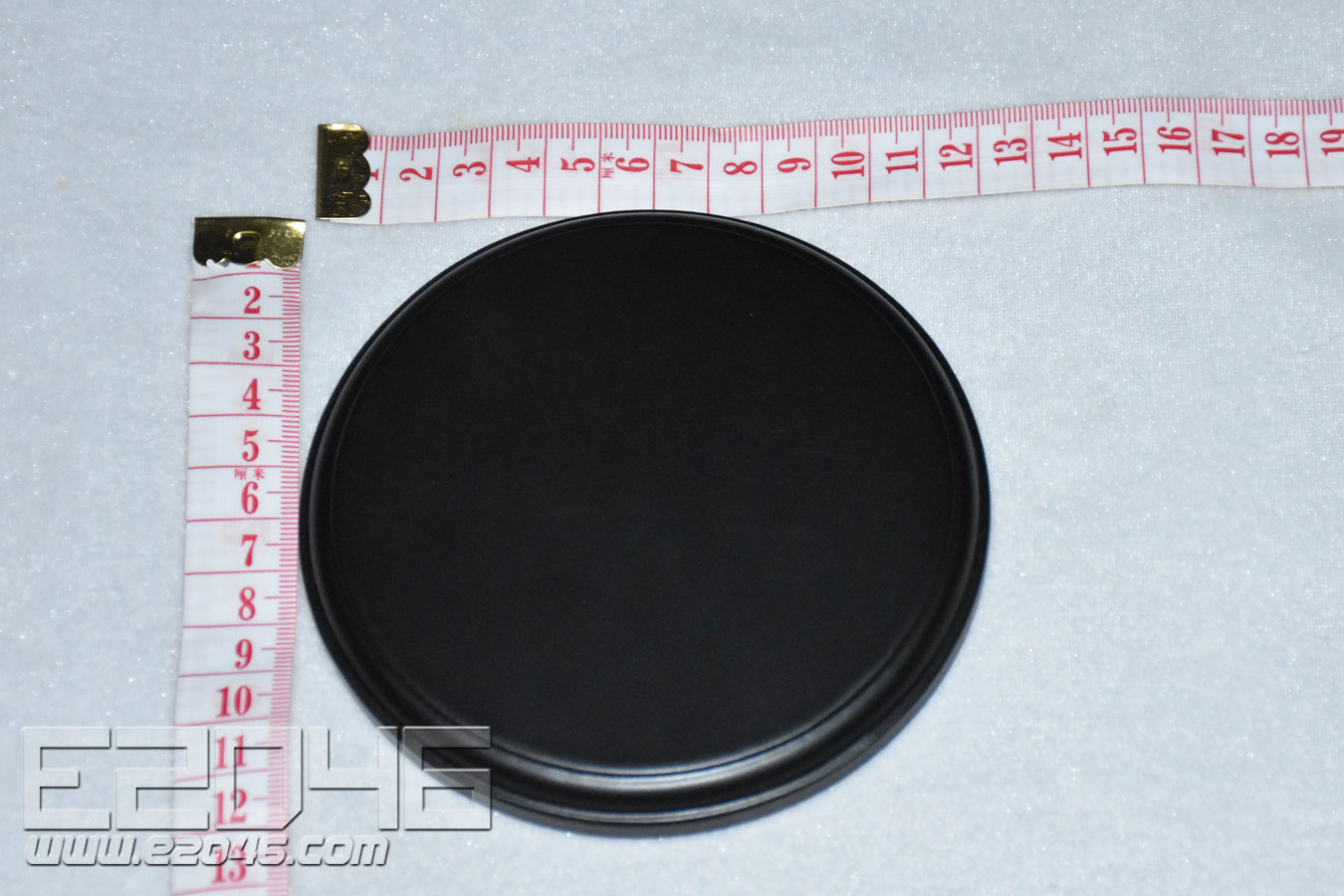 D12 Black Thin Ogee Edge Round Wooden Display Base