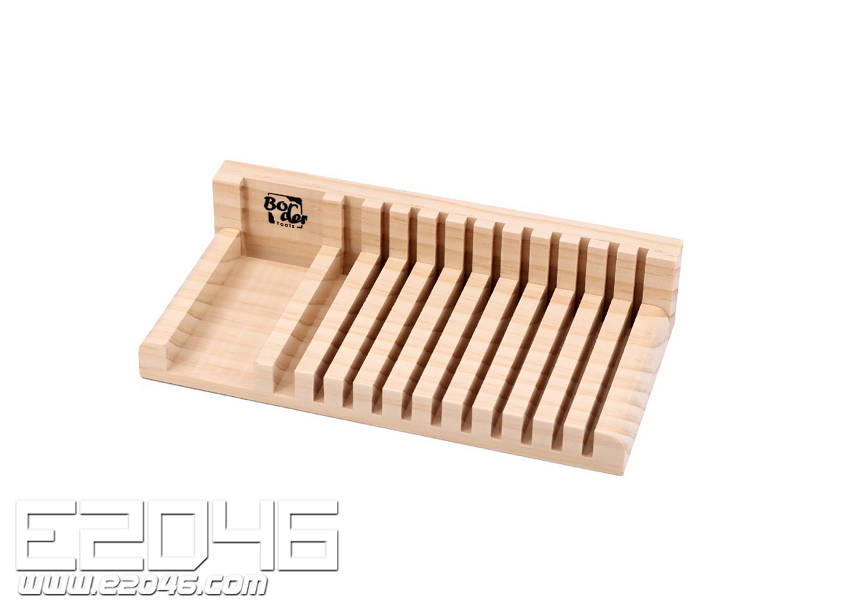 Solid Wood Model Plate Shelving Rack