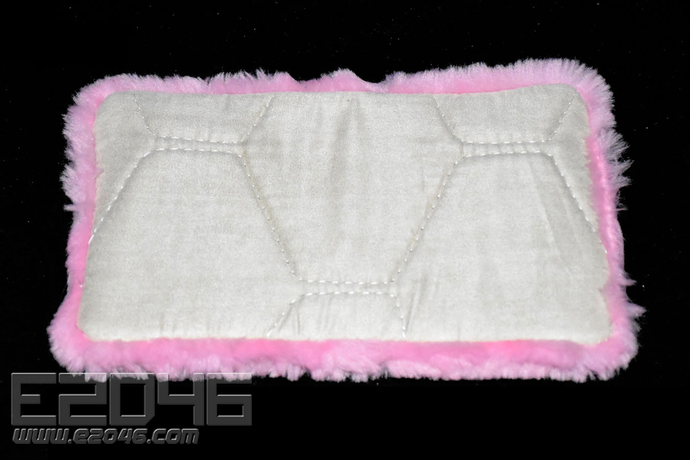 L24 Pink Rectangular Fluff Blanket