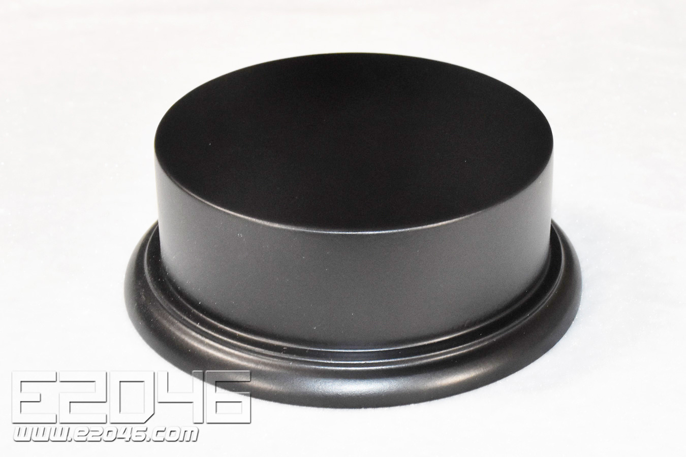 D11 Black Round Plinth Wooden Display Base