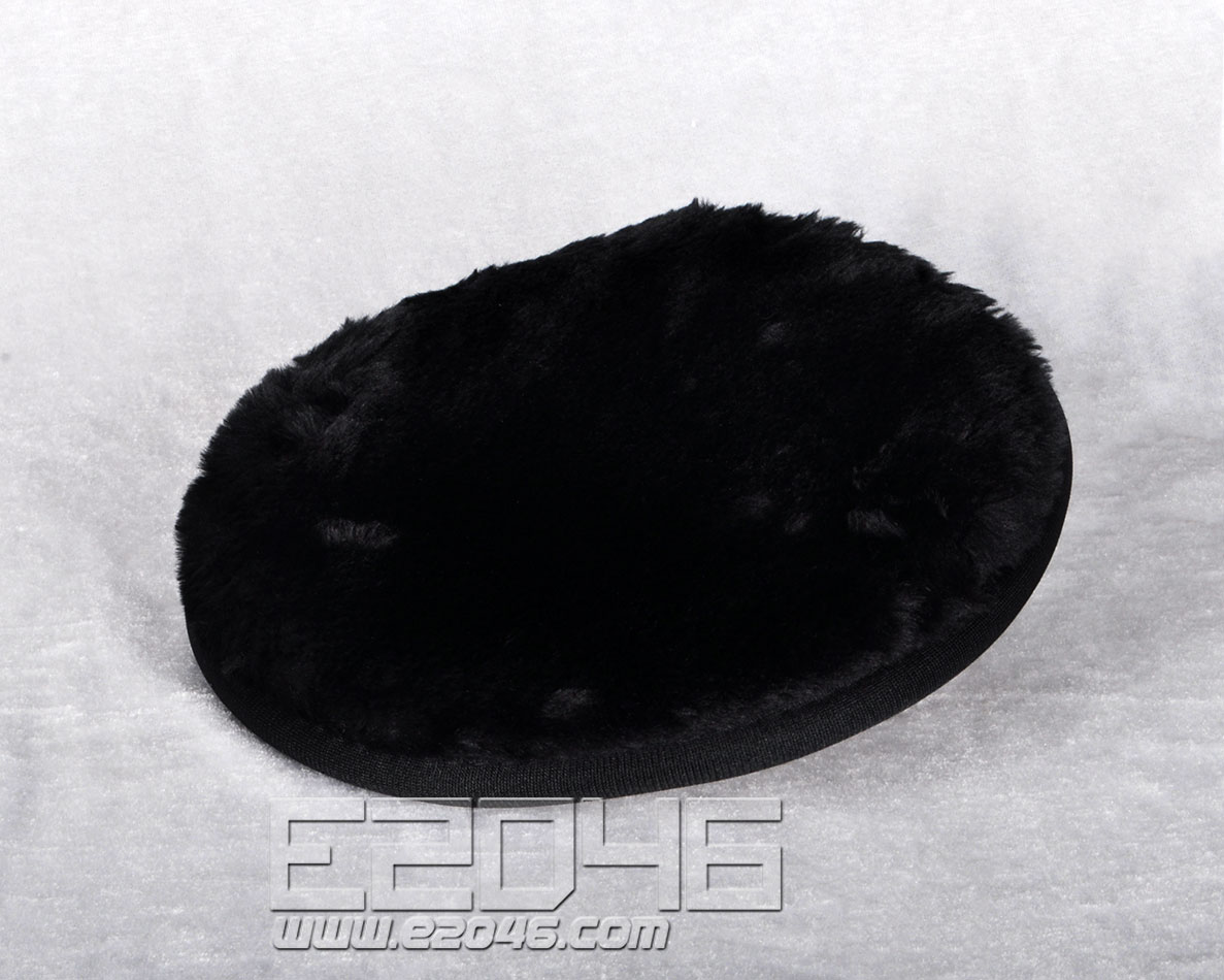 D20 黑色圆形毛绒软垫