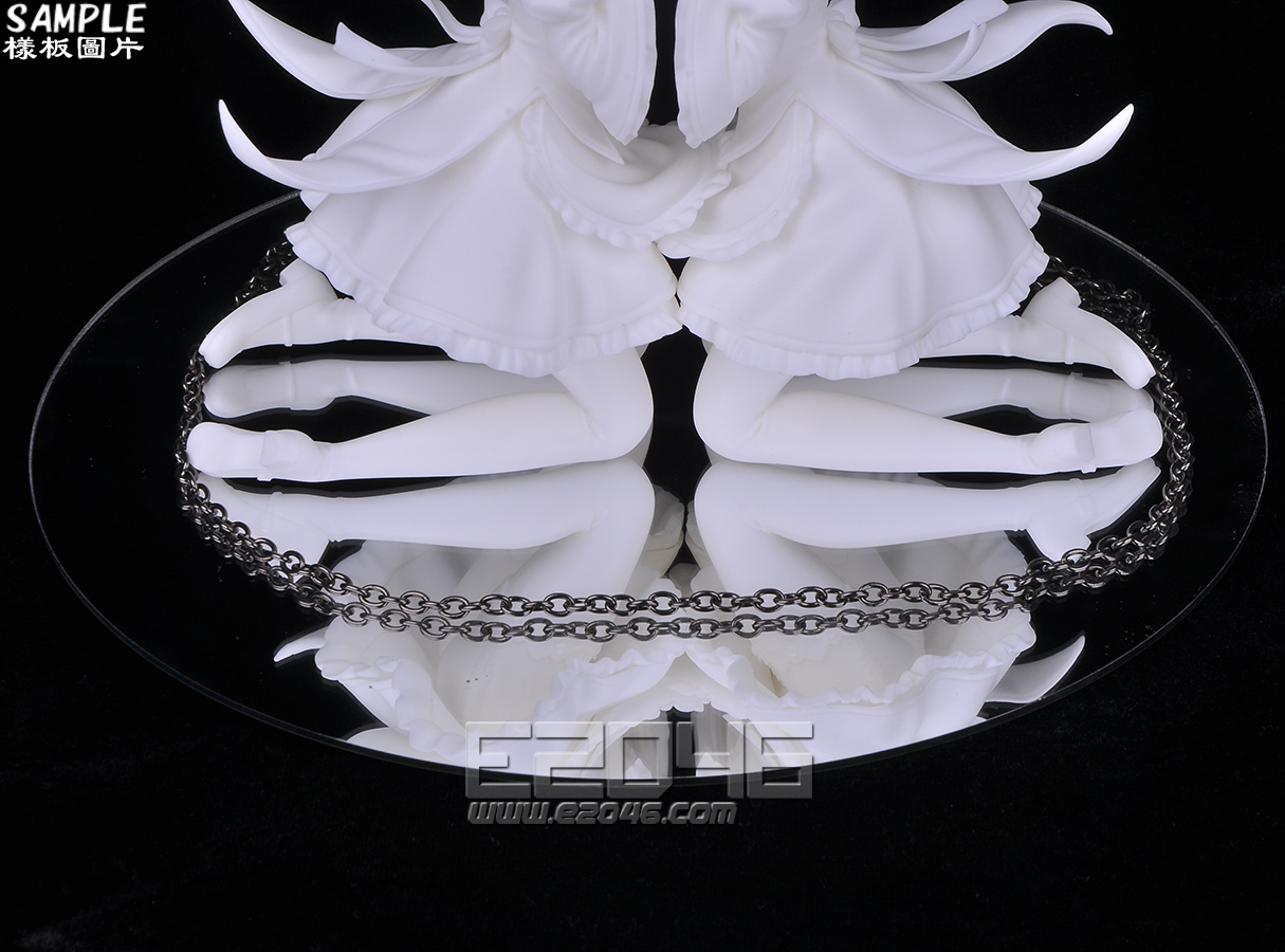 D22 Mirrored Transparent Round Acrylic Display Base